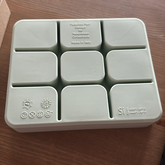NIB* Nespresso - Silicone Barista Ice Cube Tray Designed by Frederico Peri - Picture 3 of 5